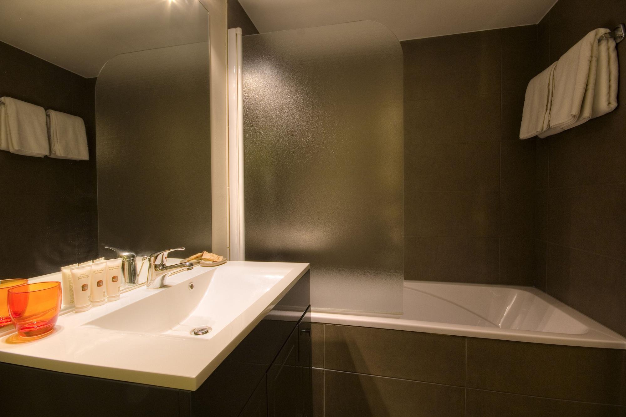 Hotel Le Relais Saint-Jacques Bagian luar foto