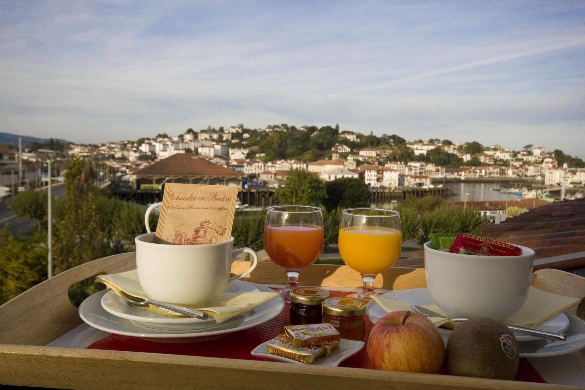 Hotel Le Relais Saint-Jacques Bagian luar foto